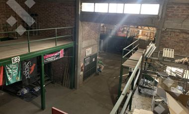 VENTA EDIFICIO COMERCIAL CON DEPARTAMENTO Y DEPÓSITO, NEUQUÉN CAPITAL