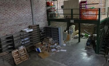 VENTA EDIFICIO COMERCIAL CON DEPARTAMENTO Y DEPÓSITO, NEUQUÉN CAPITAL