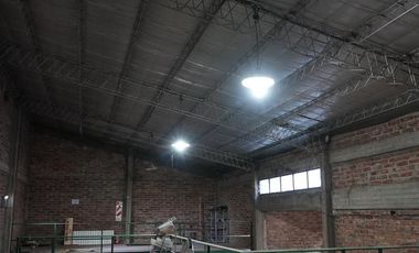 VENTA EDIFICIO COMERCIAL CON DEPARTAMENTO Y DEPÓSITO, NEUQUÉN CAPITAL