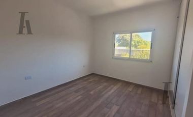 Casa Duplex en Alquiler - zona Toma