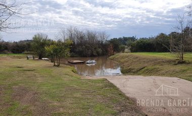 Casa Desde El Pozo En Venta - Colón