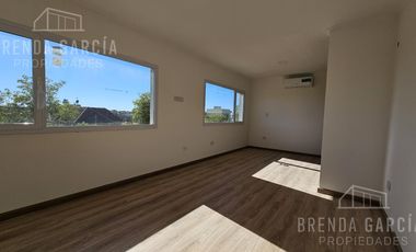 Casa Desde El Pozo En Venta - Colón