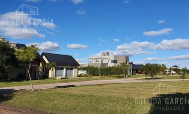 Casa Desde El Pozo En Venta - Colón