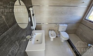 Casa Desde El Pozo En Venta - Colón