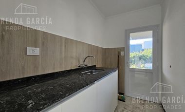 Casa Desde El Pozo En Venta - Colón