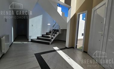 Casa Desde El Pozo En Venta - Colón