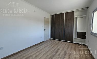 Casa Desde El Pozo En Venta - Colón