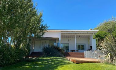 Cod 429 - VENTA / Avutarda entre Nogal y Mimbre - a 1 cuadra de la playa!!