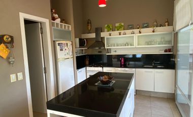 Cod 429 - VENTA / Avutarda entre Nogal y Mimbre - a 1 cuadra de la playa!!