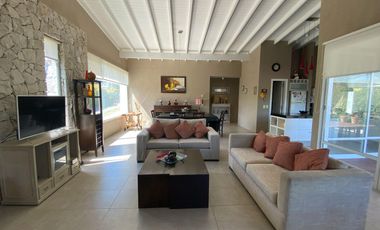 Cod 429 - VENTA / Avutarda entre Nogal y Mimbre - a 1 cuadra de la playa!!