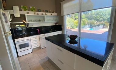 Cod 429 - VENTA / Avutarda entre Nogal y Mimbre - a 1 cuadra de la playa!!