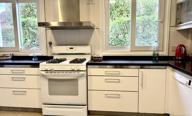 Sobre la laguna - Alquiler 4 dormitorios - La Isla Nordelta - Posibilidad amoblado.