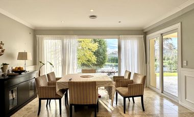 Sobre la laguna - Alquiler 4 dormitorios - La Isla Nordelta - Posibilidad amoblado.