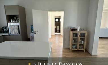 Casa a la laguna en Venta/Alquiler 6 Ambientes El Canton Barrio Norte