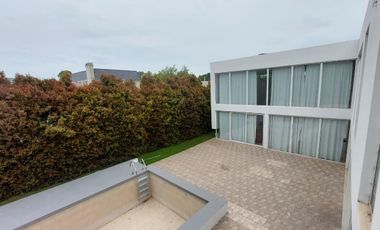 CASA EN VENTA BARRIO RUMENCO