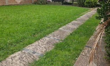 CASA CON AMPLIO LOTE DE 456 M2