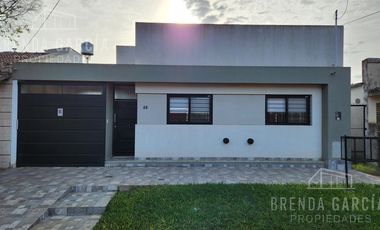 Casa En Planta Baja En Venta - Colon Entre Rios