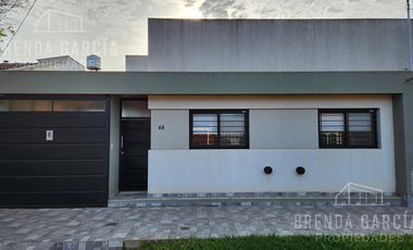 Casa En Planta Baja En Venta - Colon Entre Rios