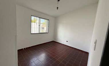 Casa en alquiler. Bº Cementista 2. Las Heras