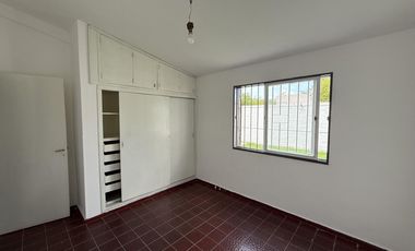 Casa en alquiler. Bº Cementista 2. Las Heras