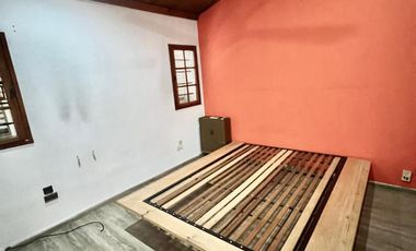 Casa en  ADROGUE EN EXCELENTE UBICACION