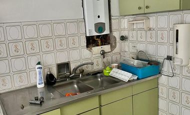 Casa en  ADROGUE EN EXCELENTE UBICACION