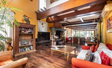 Exclusiva Casa de Categoría. 7 Ambientes, 5 Suites. Jardín, Pileta, Cocheras. Las Caletas - Nordelta