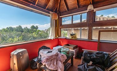 Exclusiva Casa de Categoría. 7 Ambientes, 5 Suites. Jardín, Pileta, Cocheras. Las Caletas - Nordelta