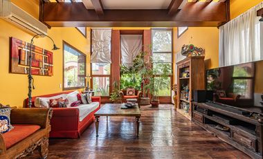 Exclusiva Casa de Categoría. 7 Ambientes, 5 Suites. Jardín, Pileta, Cocheras. Las Caletas - Nordelta