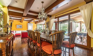 Exclusiva Casa de Categoría. 7 Ambientes, 5 Suites. Jardín, Pileta, Cocheras. Las Caletas - Nordelta