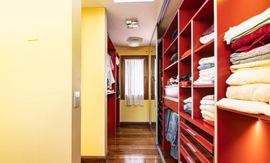 Exclusiva Casa de Categoría. 7 Ambientes, 5 Suites. Jardín, Pileta, Cocheras. Las Caletas - Nordelta