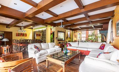 Exclusiva Casa de Categoría. 7 Ambientes, 5 Suites. Jardín, Pileta, Cocheras. Las Caletas - Nordelta