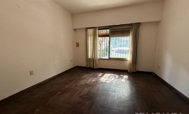 CASA VENTA FLORIDA 4 AMBIENTES PATIO APTO CRÉDITO