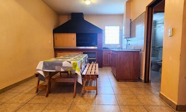 Amplia casa de 3 dormitorios en alquiler