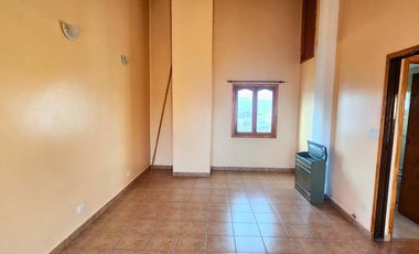 Amplia casa de 3 dormitorios en alquiler