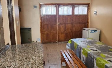 Amplia casa de 3 dormitorios en alquiler