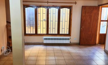 Amplia casa de 3 dormitorios en alquiler