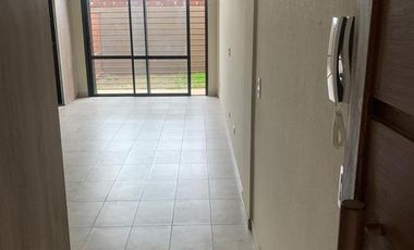 Monoambiente en ALQUILER - Esc.-Centro