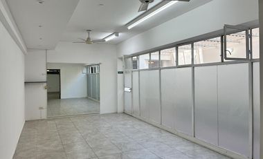 Oficina / Local en Alquiler GRANDE – San Lorenzo, entre Belgrano y Perú, Ciudad de Mendoza