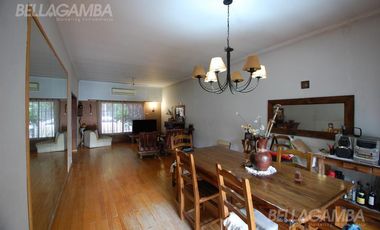 CASA CHALET VENTA FLORIDA 5 AMBIENTES