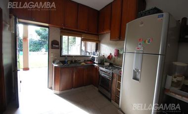 CASA CHALET VENTA FLORIDA 5 AMBIENTES