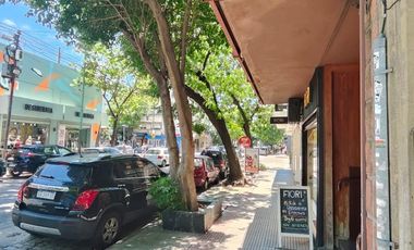 Local en alquiler. 42 mts. Apto todo rubro. Zona outlets. Aguirre al 700. Villa Crespo