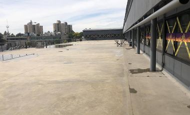Depósito en Alquiler sobre la calle Uruguay