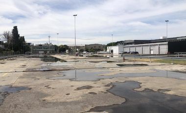 Depósito en Alquiler sobre la calle Uruguay