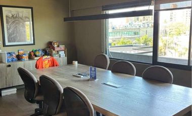 Depósito en Alquiler sobre la calle Uruguay