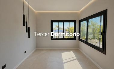 CASA 5 AMBIENTES EN VENTA, BARRIO EL CAMPO, LOS CARDALES