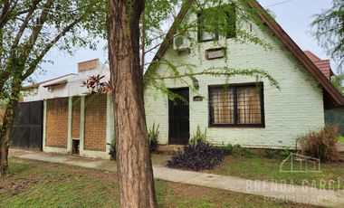 Casa En 2 Plantas En Venta En Colon Entre Ríos.