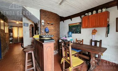 Casa En 2 Plantas En Venta En Colon Entre Ríos.