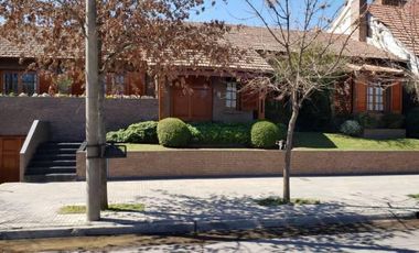Hermoso Chalet en VENTA