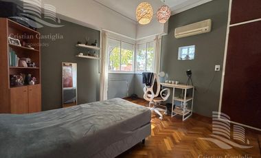 Casa 4 Ambientes de 2 Plantas, con Jardin, Balcón y Terraza en Florida